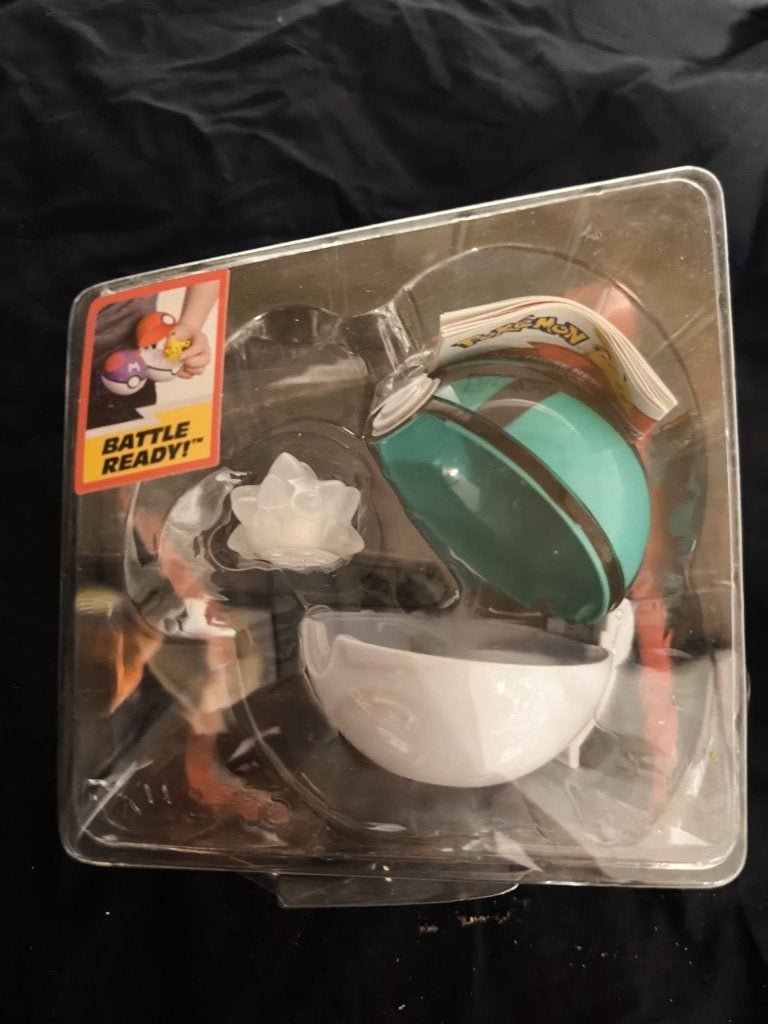 Pokemon Figure - Snom + Net Ball (Clip 'n' Go), Ophalen of Verzenden, Nieuw