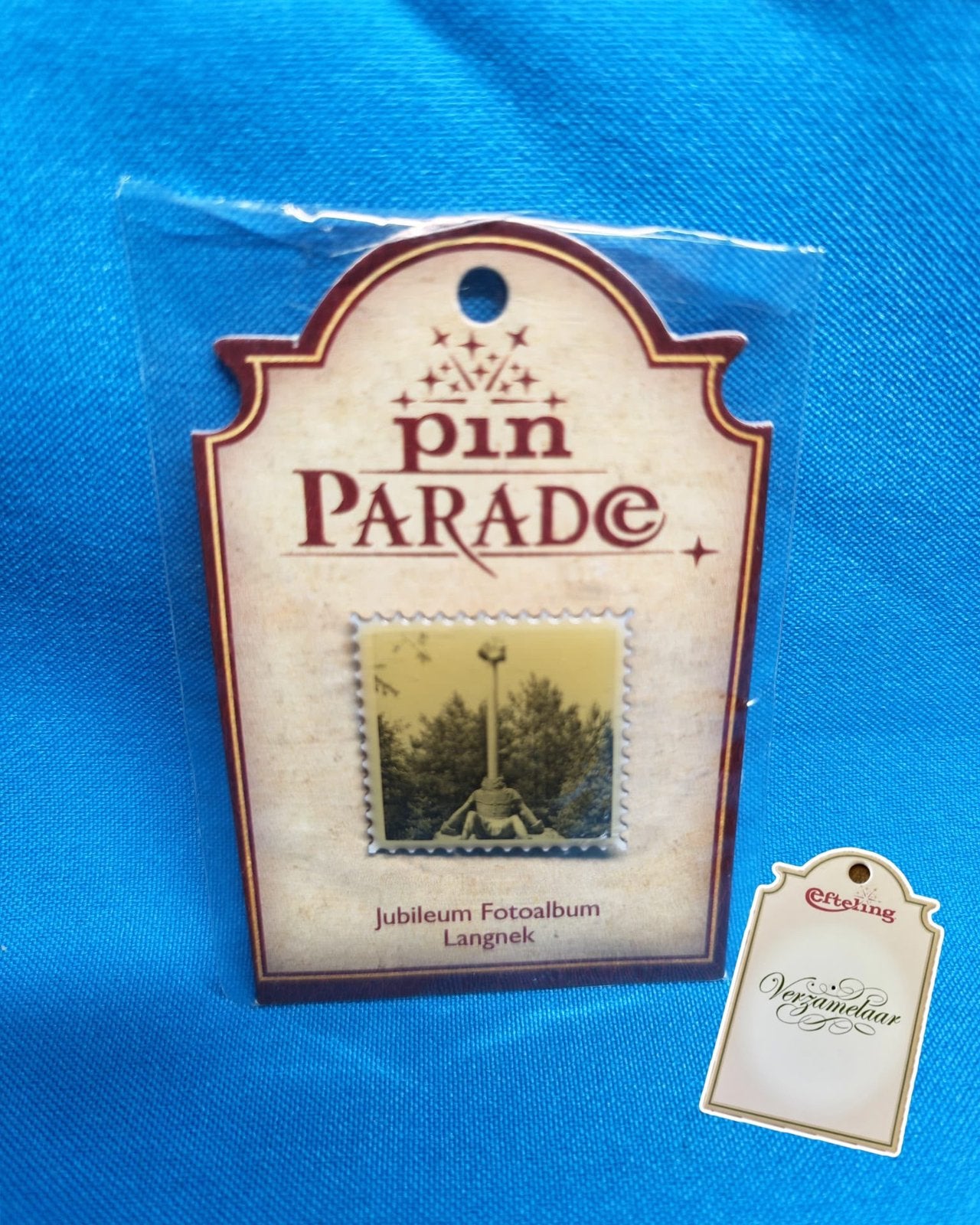 Efteling pin Jubileum Fotoalbum Langnek nieuw in verpakking!, Ophalen of Verzenden, Nieuw, Button of Speldje