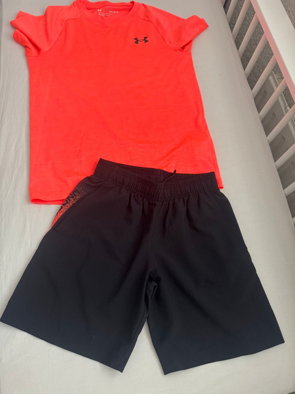 Under armour, Ophalen of Verzenden, Zo goed als nieuw, Jongen of Meisje, Jas
