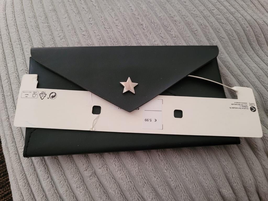 Sunglasses case kruidvat zonnenbril hoesje, Ophalen of Verzenden, Zwart