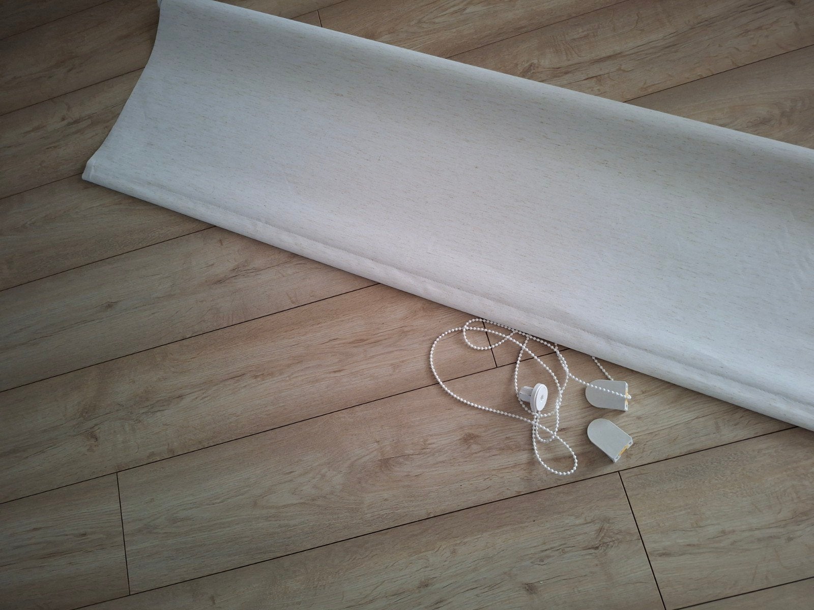 Verduisterend rolgordijn 210 x 190 cm creme zand gemeleerd, Huis en Inrichting, Stoffering | Gordijnen en Lamellen, Ophalen, Rolgordijn
