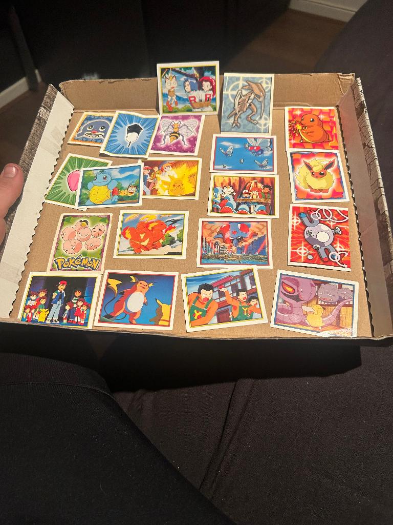Pokémon stickers merlin, Hobby en Vrije tijd, Verzamelkaartspellen | Pokémon, Ophalen of Verzenden, Gebruikt, Overige typen