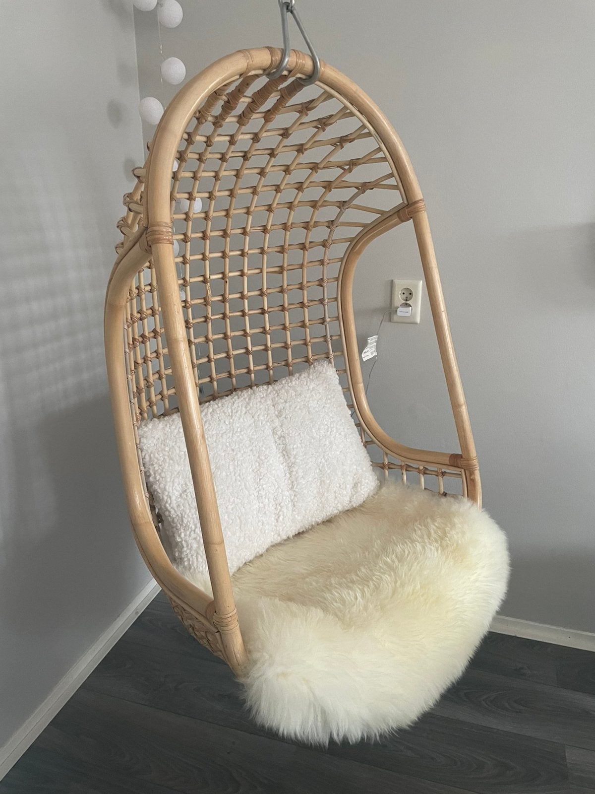 HK Living Rotan Hangstoel incl. bevestigingsketting en haak, Ophalen, Zo goed als nieuw, Bruin, Eén