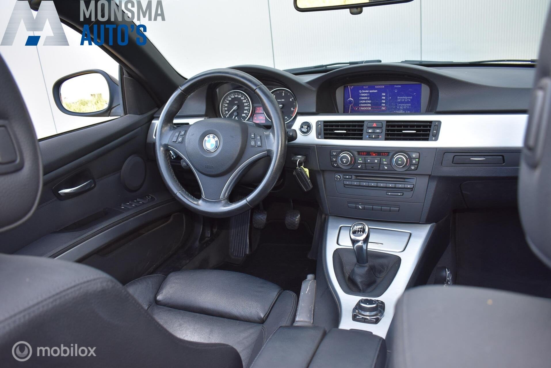 BMW 330d H6 Cabrio Sapphirschwarz Leder Sportstoel Trekhaak, Auto's, Euro 5, Achterwielaandrijving, Zwart, 2993 cc