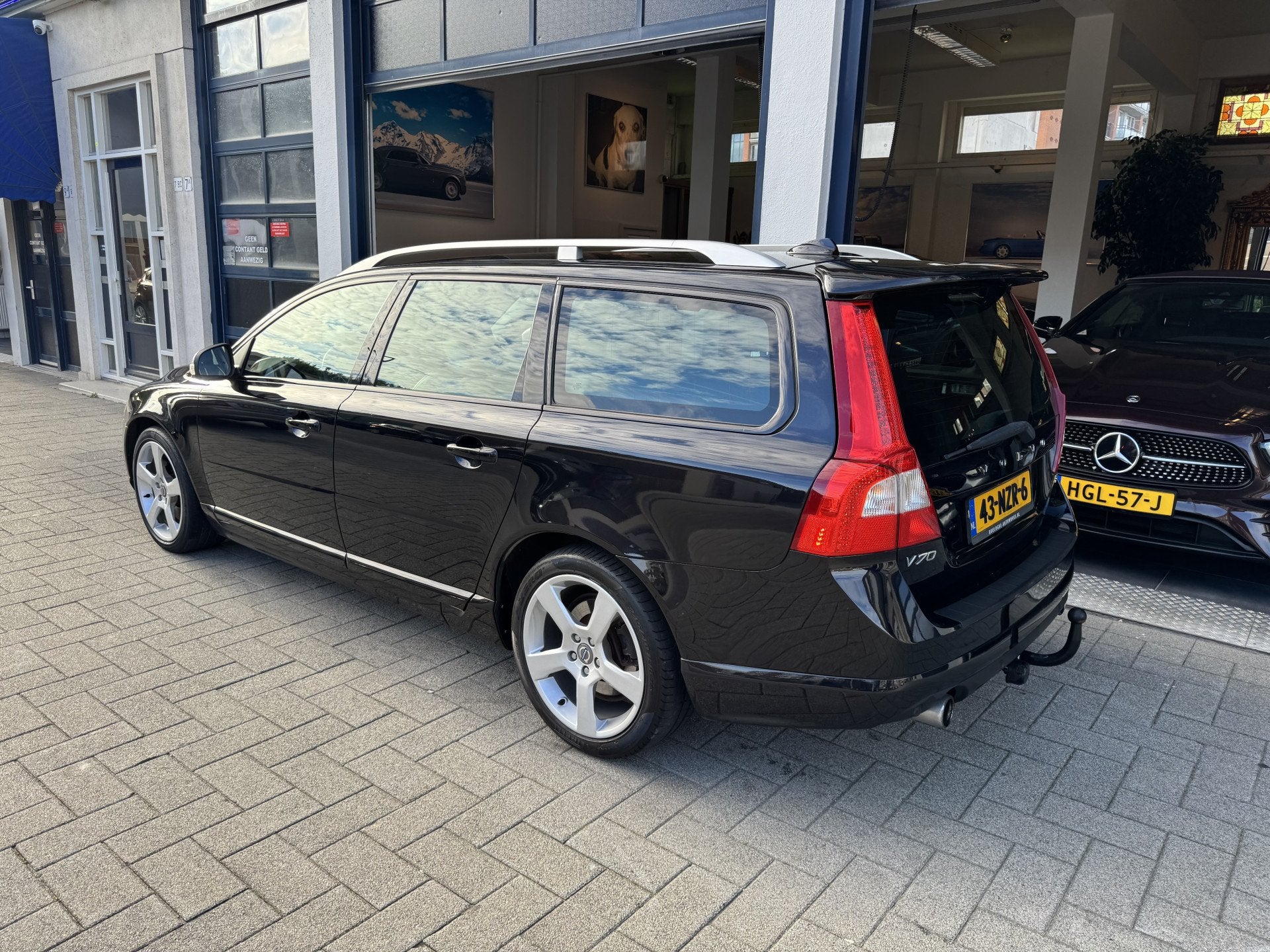 Volvo V70 2.0T R-Edition 203 PK NL AUTO MET N.A.P., Auto's, Euro 5, 4 cilinders, Zwart, Xenon verlichting
