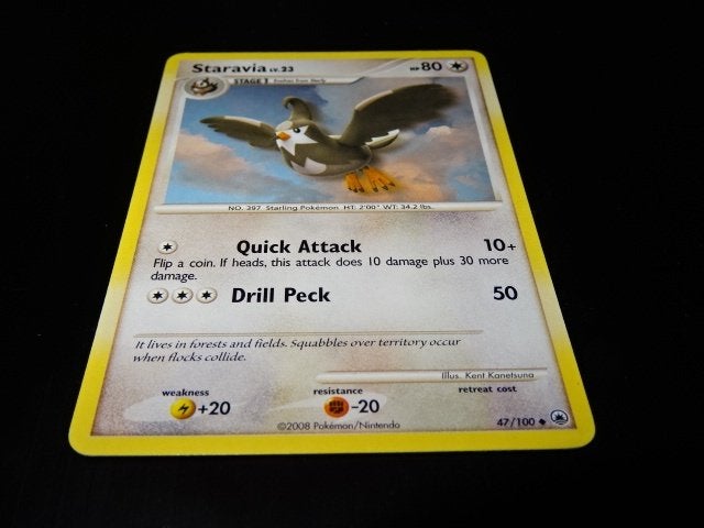 Pokemon kaart Staravia 42/100 2008 ziet er nog goed uit, Ophalen of Verzenden, Gebruikt, Losse kaart