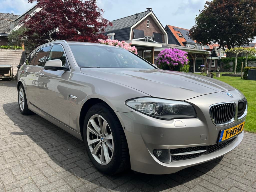 BMW 5-Serie 520i 184pk 2012 Grijs, Auto's, 183 pk, Euro 5, Achterwielaandrijving, Zwart