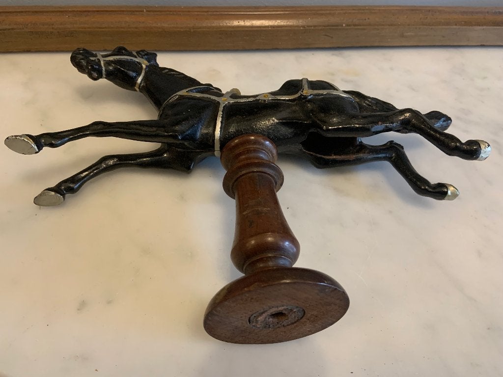 oud metalen paardje op voet, Ophalen of Verzenden
