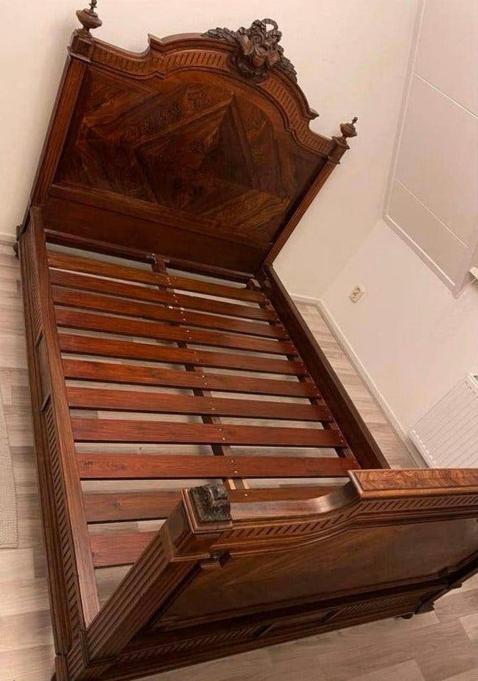 Prachtig Antiek Houten Bed - Uniek Design, Antiek en Kunst, Ophalen