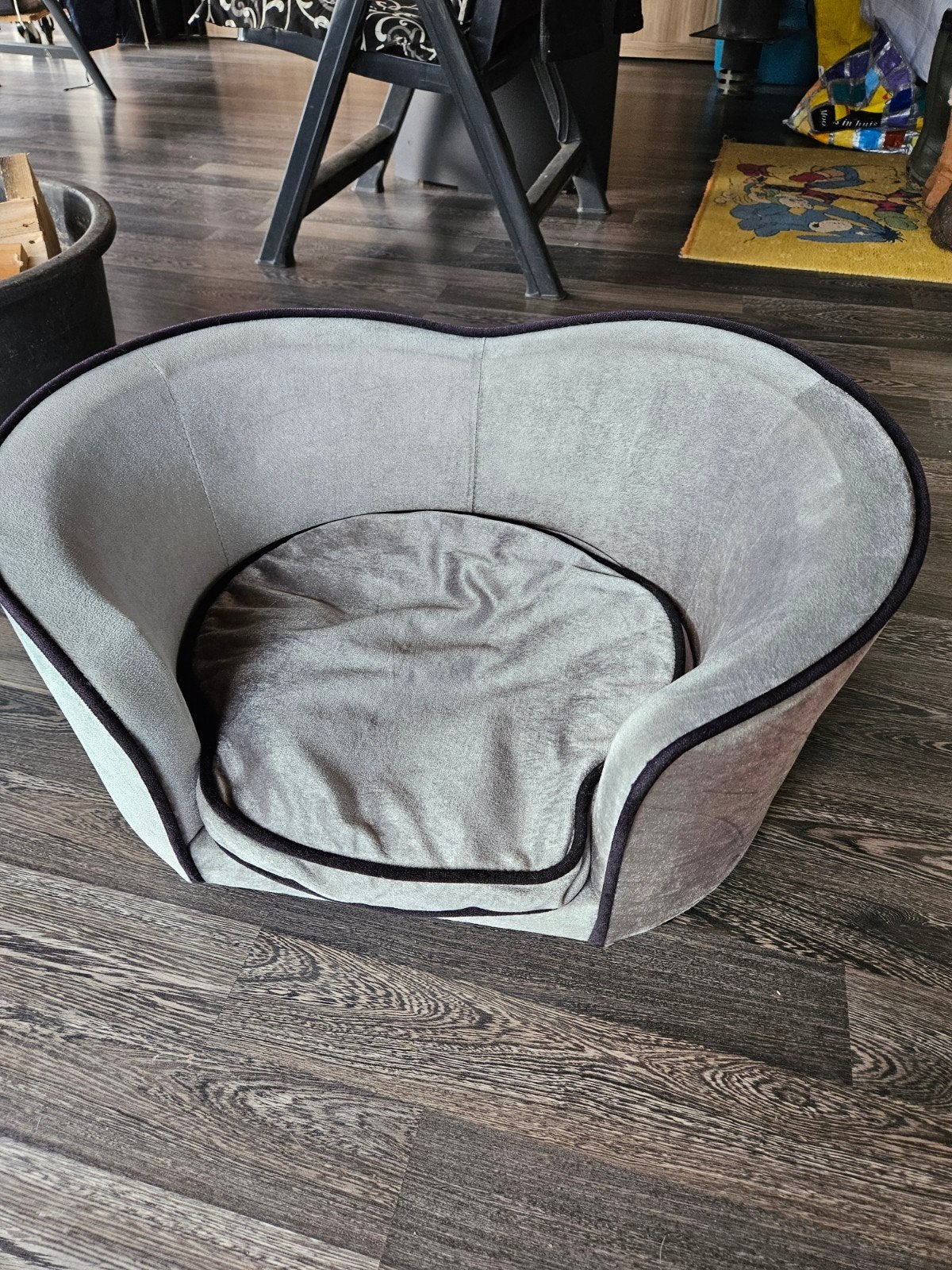 Honden mandje Z.g.a.n, Ophalen, Zo goed als nieuw
