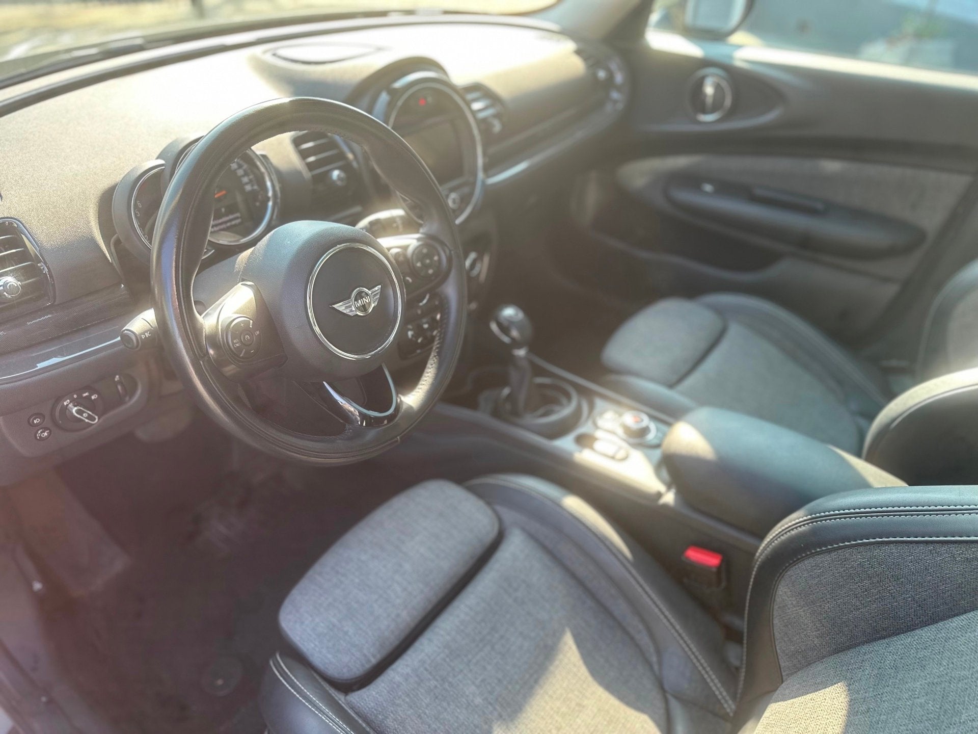 Mini Mini Clubman 1.5 | PANO | KEYLESS | CAMERA | LED | NAVI, Dealer onderhouden, Stof, Gebruikt, Automatische klimaatregeling