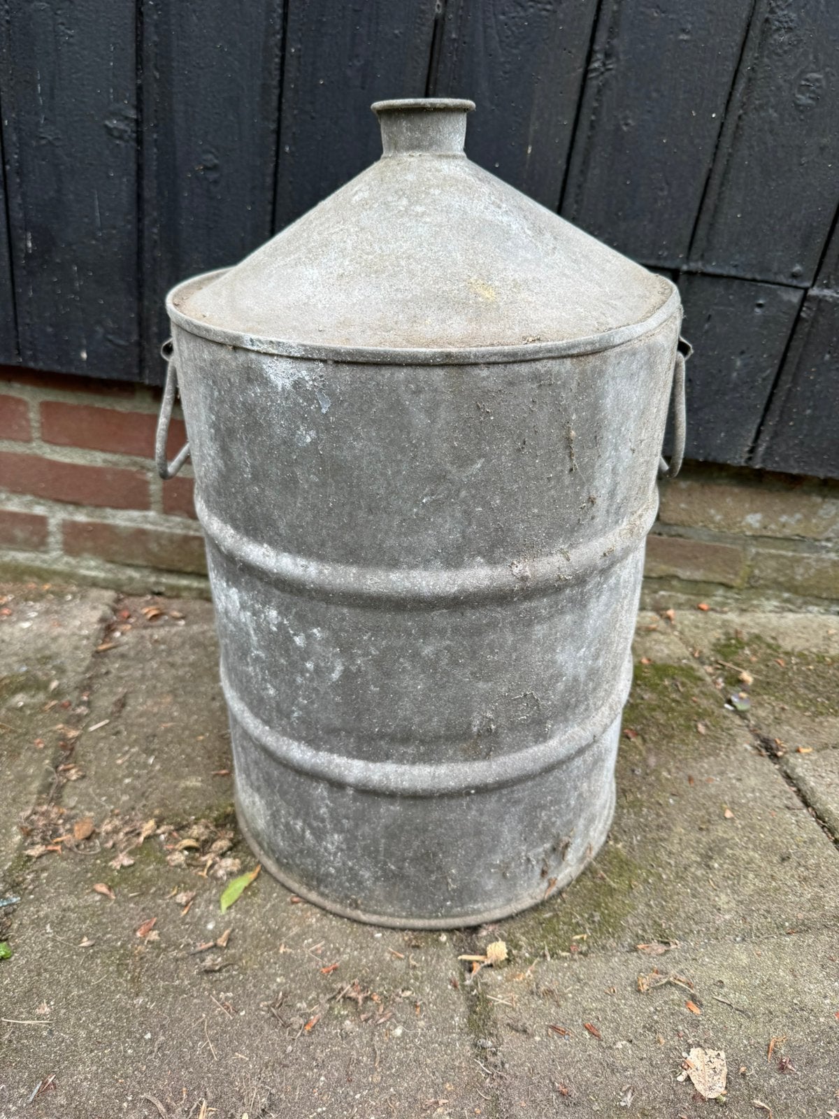 Vintage metalen vat, Ophalen, Gebruikt