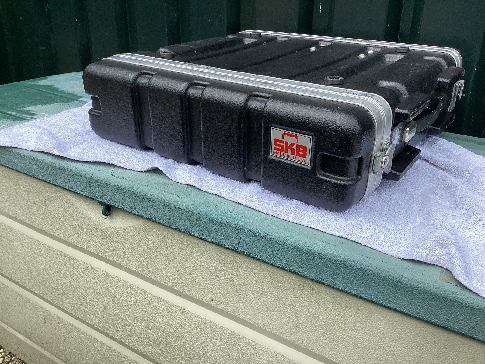 2x Flight case    SKB en JVCase 19 inch, Ophalen of Verzenden, Gebruikt, Overige instrumenten