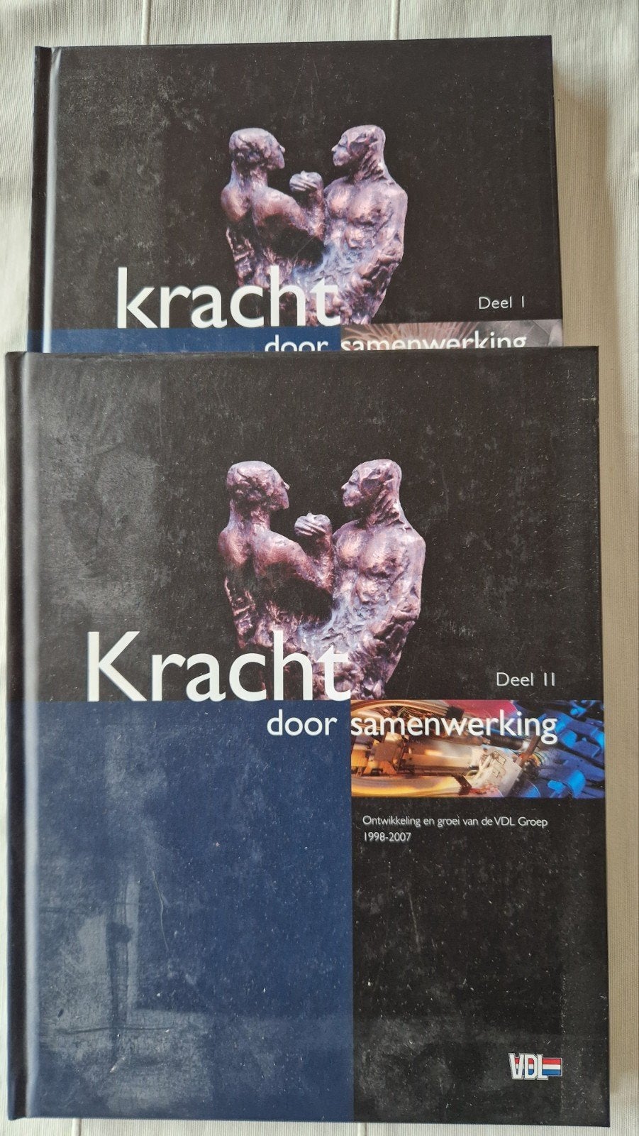 Kracht door samenwerking - VDL Groep (Deel I & II), Ophalen, Gelezen, Nederland