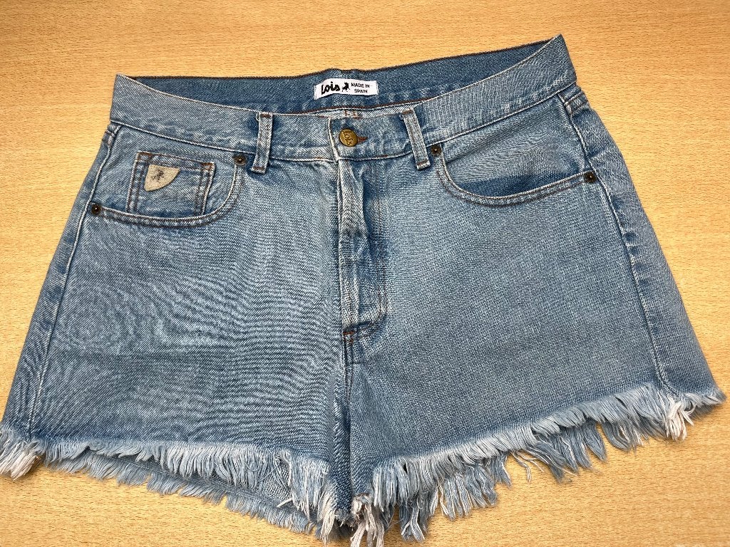 Lois jeans short, Blauw, Ophalen of Verzenden, Zo goed als nieuw, W30 - W32 (confectie 38/40)
