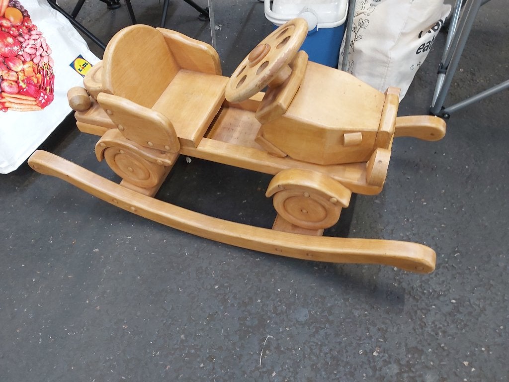 Houten Hobbelauto, Ophalen of Verzenden, Zo goed als nieuw