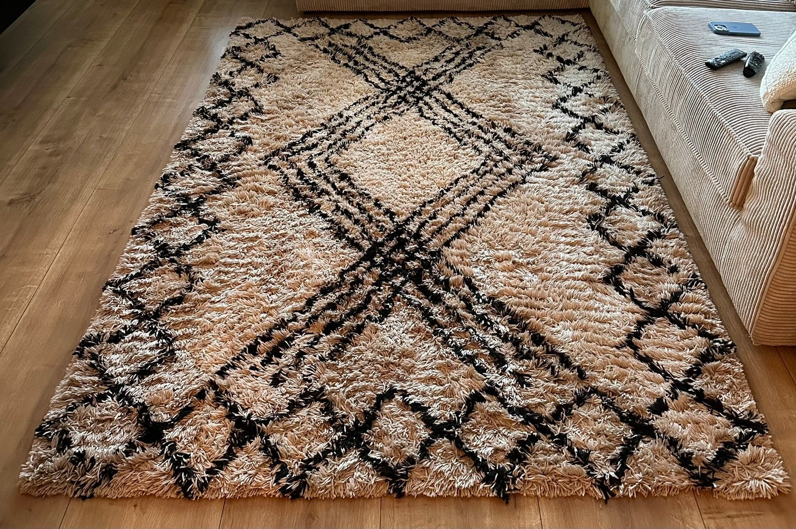 Vloerkleed “Jim”, beige met zwart, 160x230cm, Ophalen, Beige, 200 cm of meer, Zo goed als nieuw