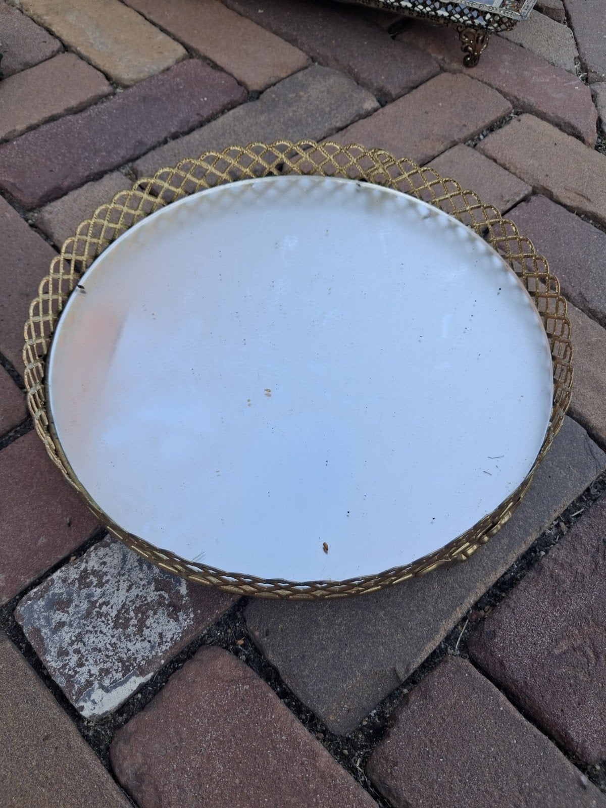 Spiegel dienblad, rond, Vergulde rand met 3 pootjes., Antiek en Kunst, Antiek | Schalen, Ophalen of Verzenden