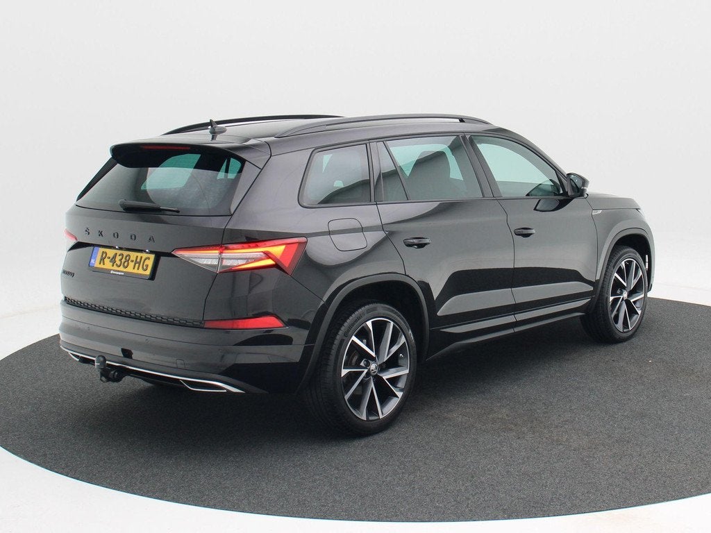 Skoda Kodiaq 1.5 TSi 150 Pk Sportline Business | Trekhaak |, 4 cilinders, 150 pk, Alcantara, Zwart
