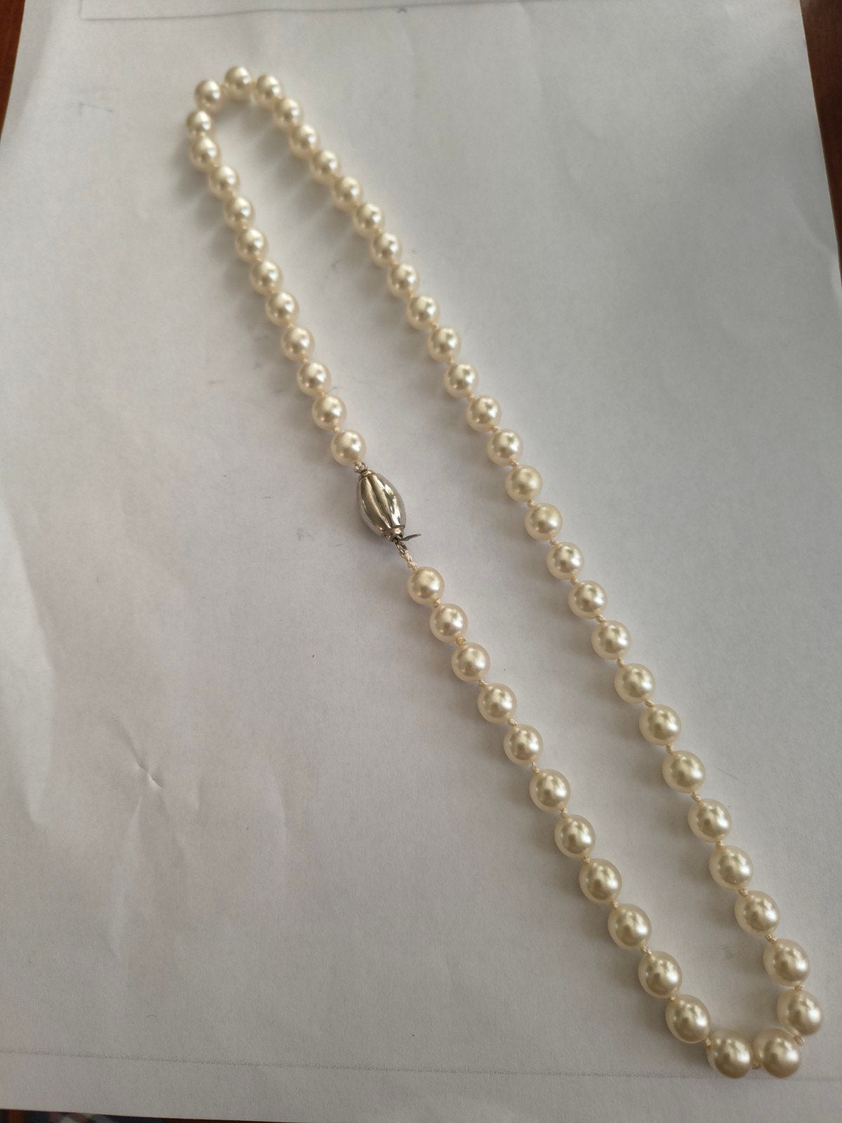 45 cm. Lang parelsnoer met echt zilveren slot, Sieraden, Tassen en Uiterlijk, Verzenden, Zilver, Zilver