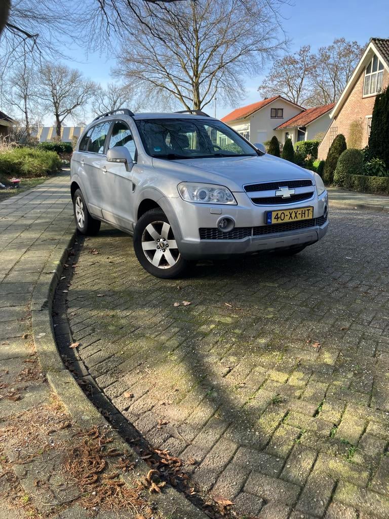 Chevrolet Captiva 2.4 4WD 2007 Grijs, 136 pk, Zwart, 4 cilinders, 7 stoelen