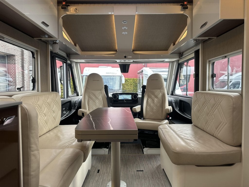 Foto 8 van Bürstner Elegance 910 G E&P Mercedes ALDE A