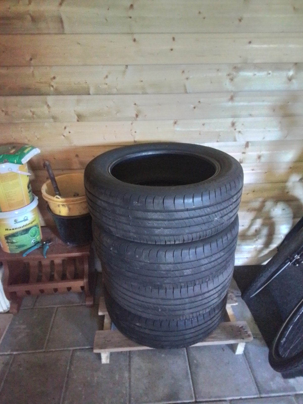 4 zomerbanden merk goodyear maat 215/55R18 99V, Ophalen