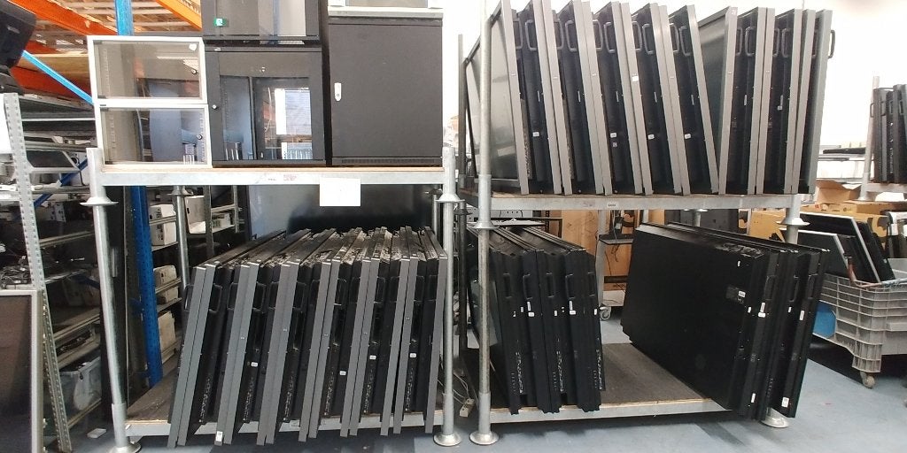 Enorm aanbod Touchscreens / digiborden (55/65/70/75/86 inch), Ophalen, Gebruikt, Digiboard, Divers