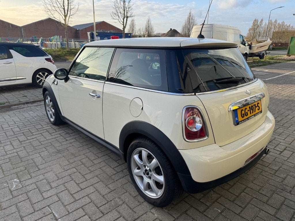 Foto 7 van MINI ONE 1.6BENZINE|2011|124DKM|AIRCO|CRUISE CONTROL|KOOPJE!