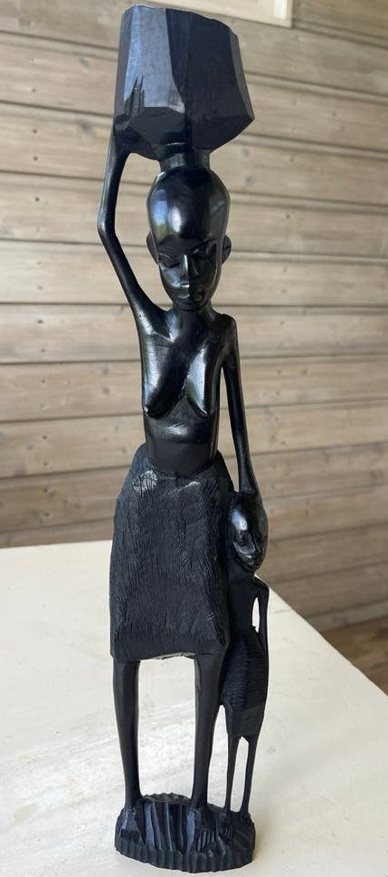 Afrikaans houten beeld: vrouw met kind en pot, Ophalen of Verzenden, Handgemaakt, Beeld, Hout