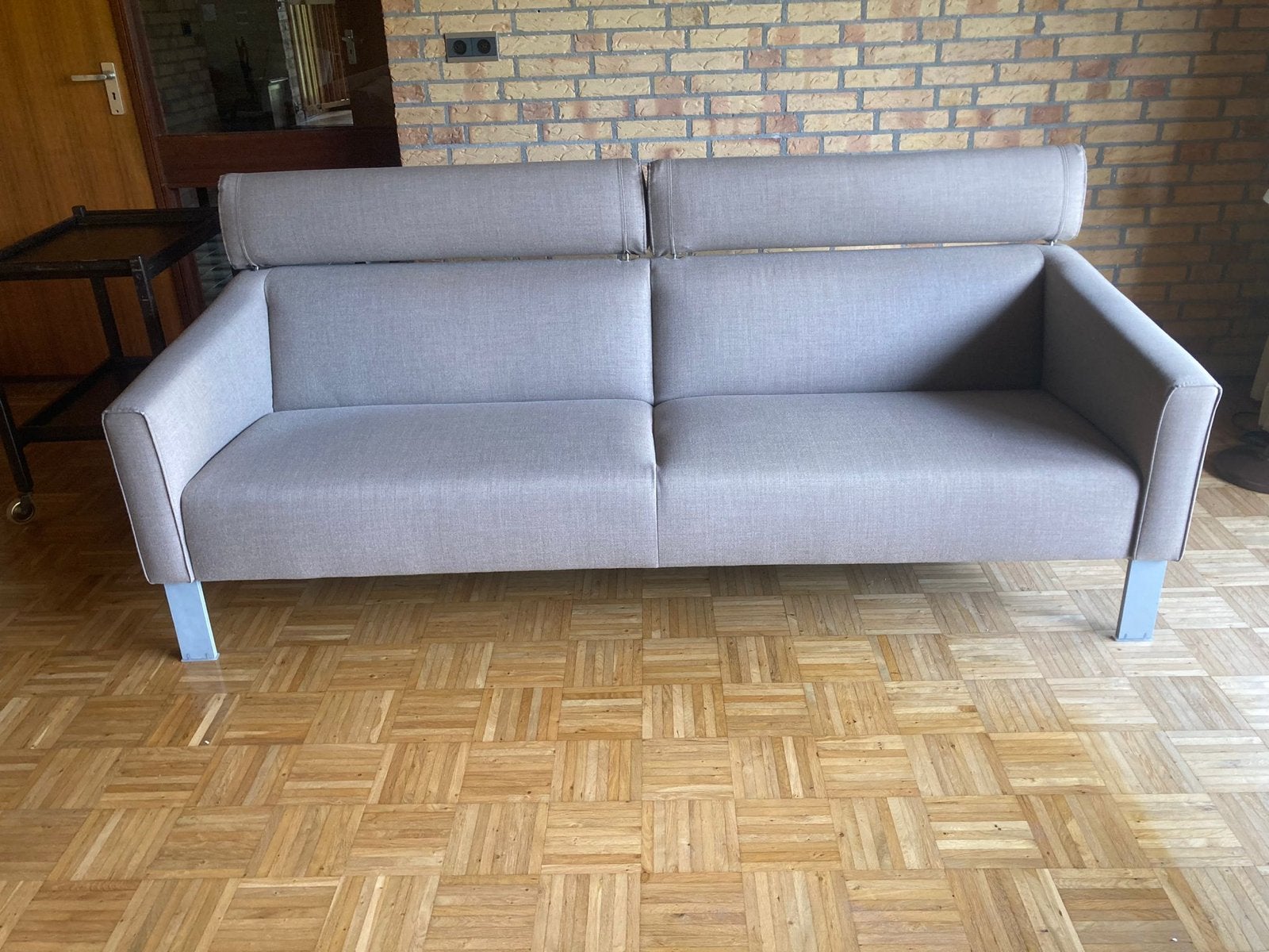 Leolux 2-zits bank - Lichtgrijs/Taupe - Goede conditie, Ophalen, Gebruikt, Tweepersoons, 75 tot 100 cm