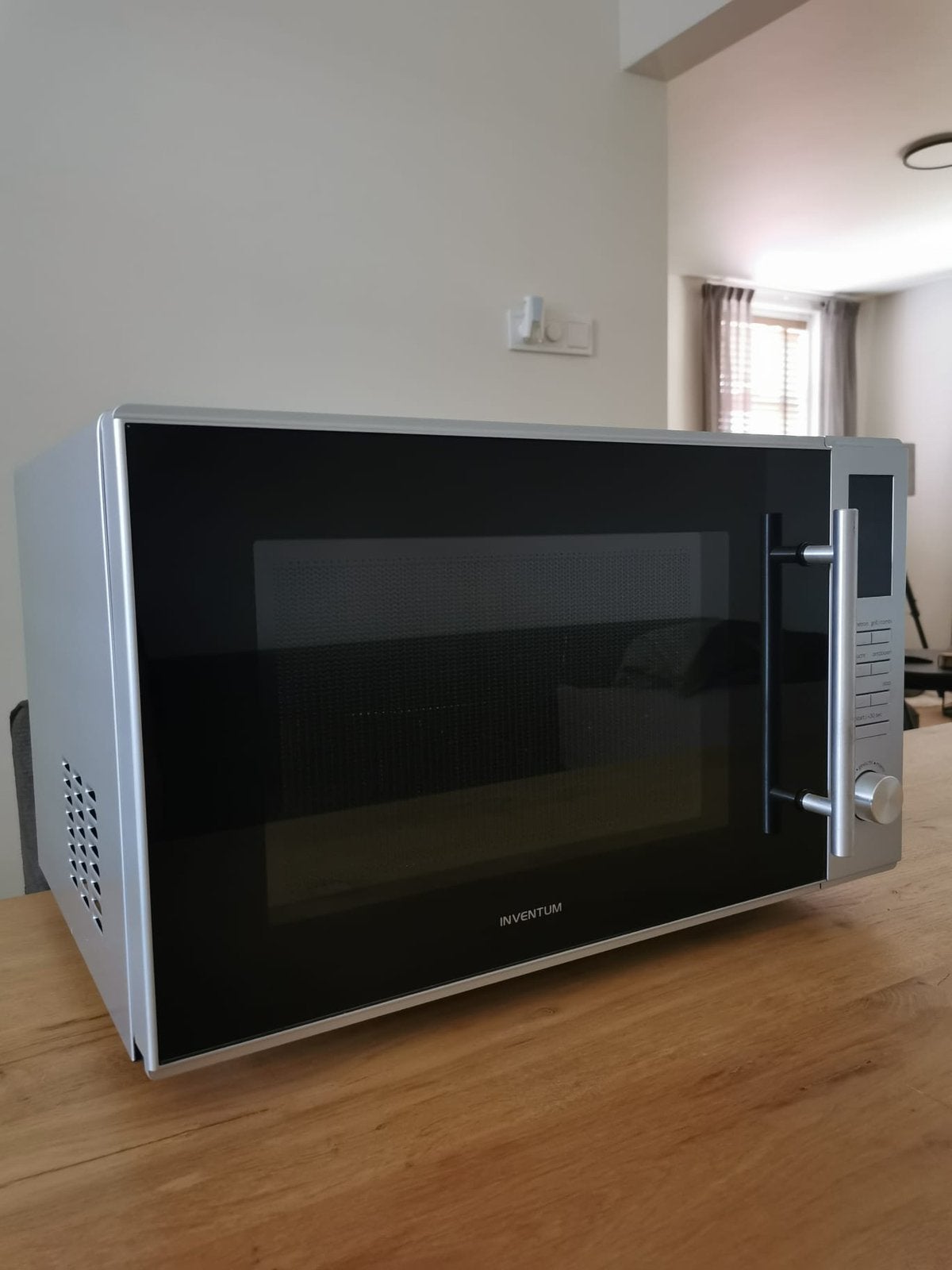 Inventum MN305C combimagnetron, Ophalen, Zo goed als nieuw, Grill, Draaiplateau