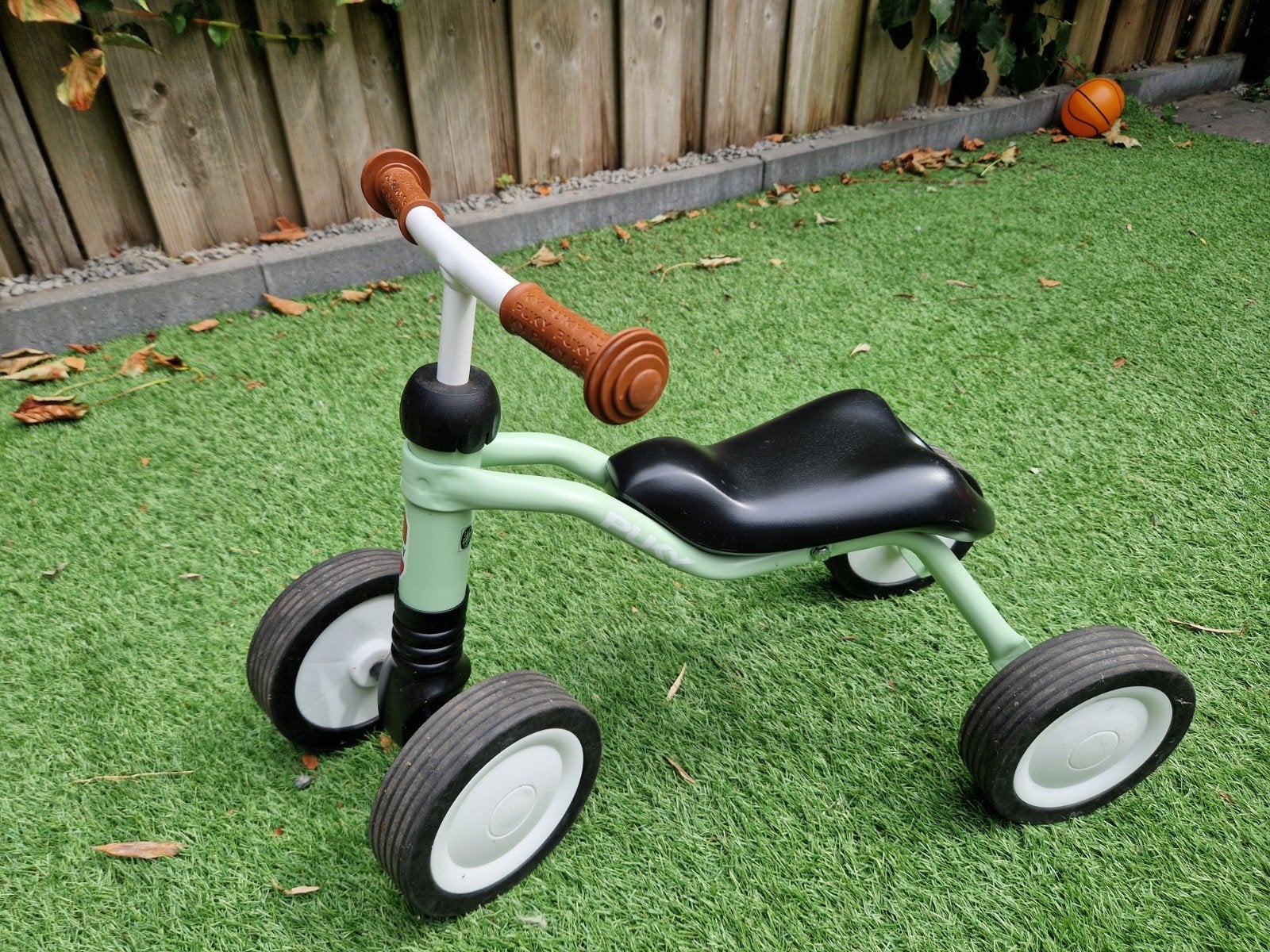 Puky Wutsch Retro Pastelgroen - Loopfiets vanaf 1,5 jaar oud, Kinderen en Baby's, Ophalen, Zo goed als nieuw, Loopfiets