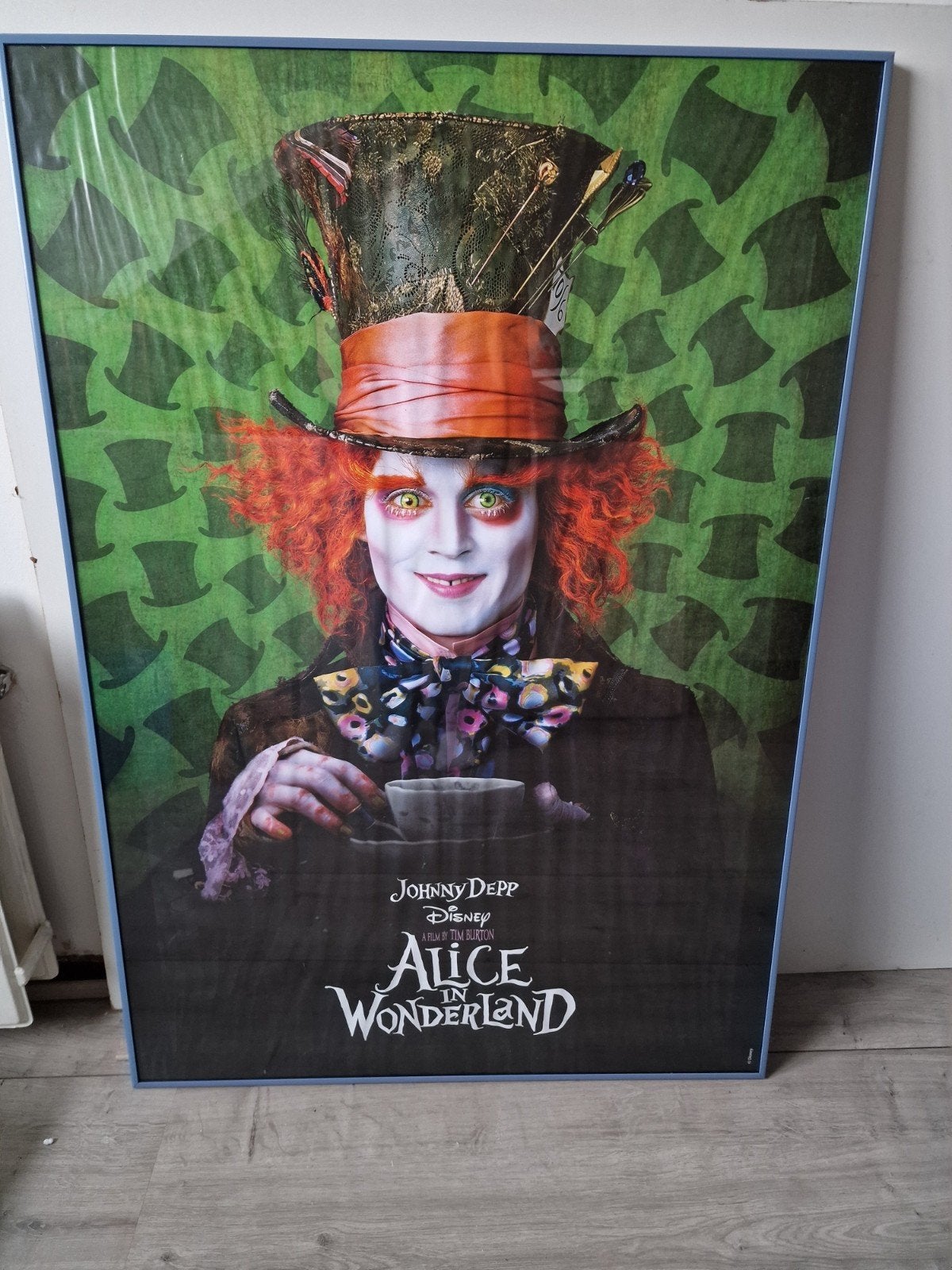 Disney poster Hoedenmaker Johnny Depp, Verzamelen, Posters, Rechthoekig Staand, Met lijst, Deurposter of groter, Ophalen of Verzenden