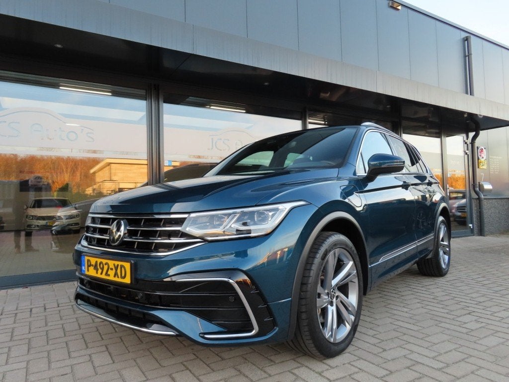 Volkswagen TIGUAN 1.4 TSI eHybrid R-Line Business+ Pano Trek, Auto's, Blauw, Hybride Elektrisch/Benzine, Electronic Stability Program (ESP)