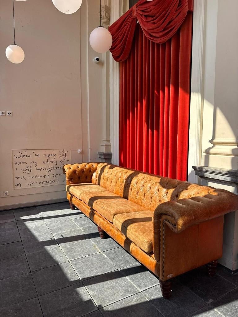 Chesterfield Bank, Ophalen, Gebruikt, Chesterfield, 300 cm of meer