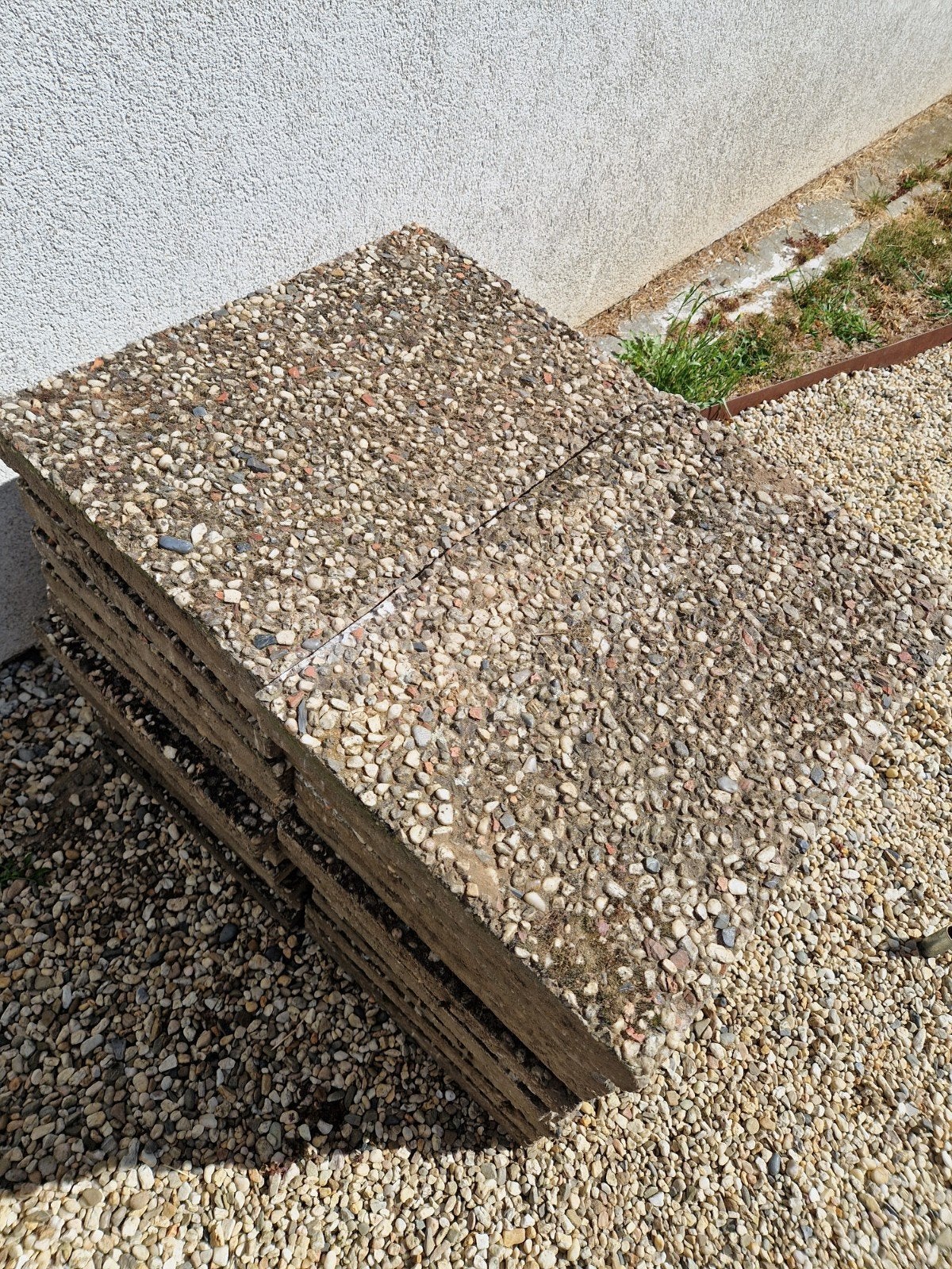 Gratis: Stoeptegels 40x60 cm - 24 stuks (grindstructuur), Ophalen