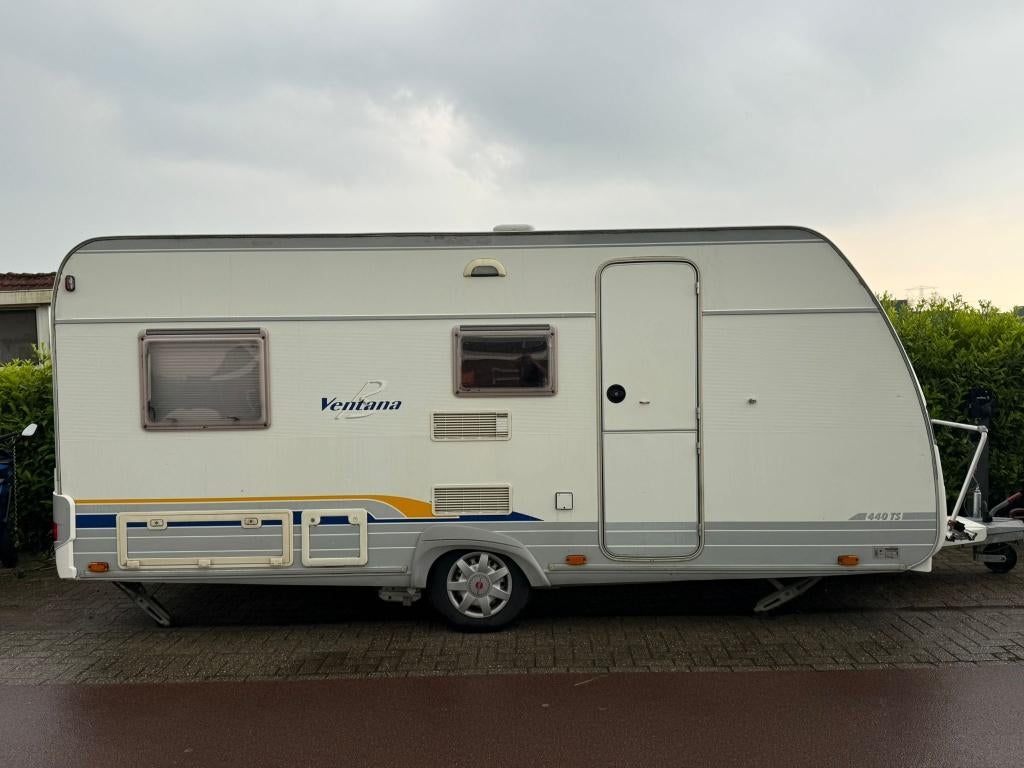 Caravan Burstner, 440TS B-Ventana, met vele extra's, Caravans en Kamperen, Omvormbare zithoek, 750 - 1000 kg, Particulier, Bürstner