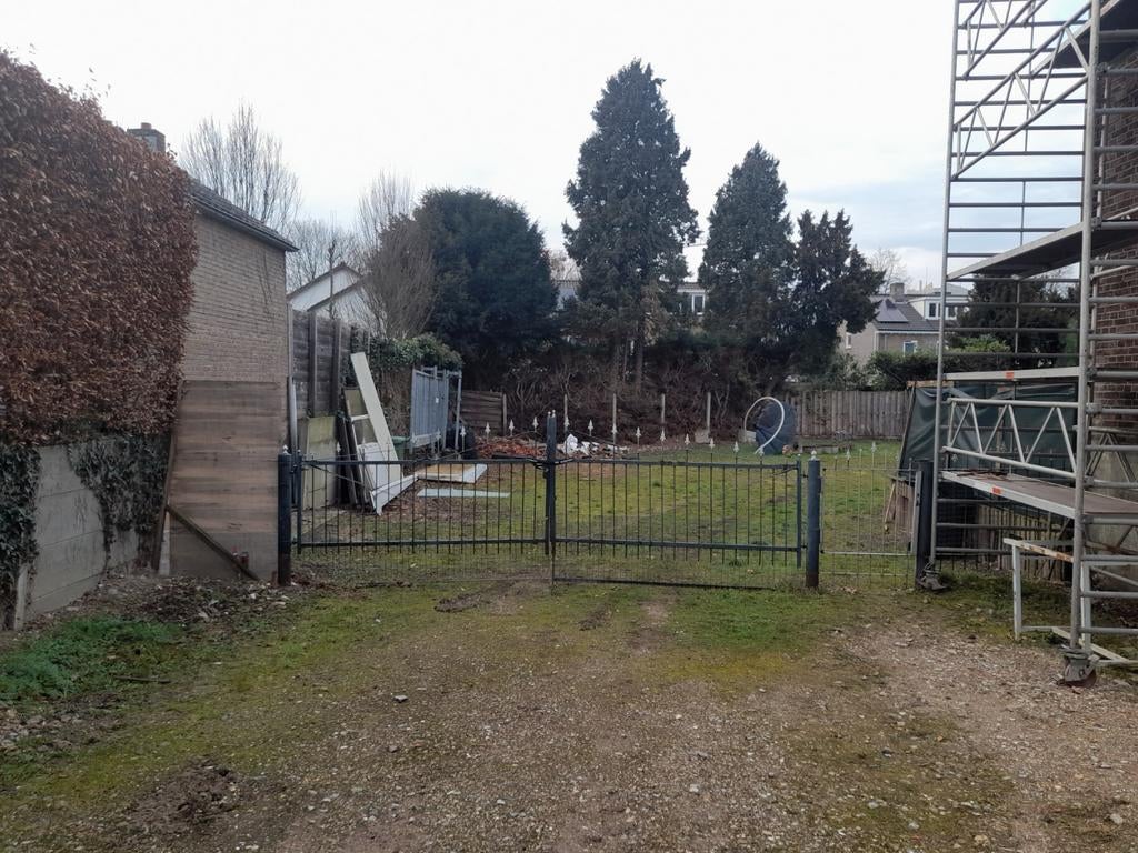 Smeedijzeren poort met loop poortje en nog stuk hekwerk, Tuin en Terras, Tuinhekken en Hekwerk, Ophalen of Verzenden