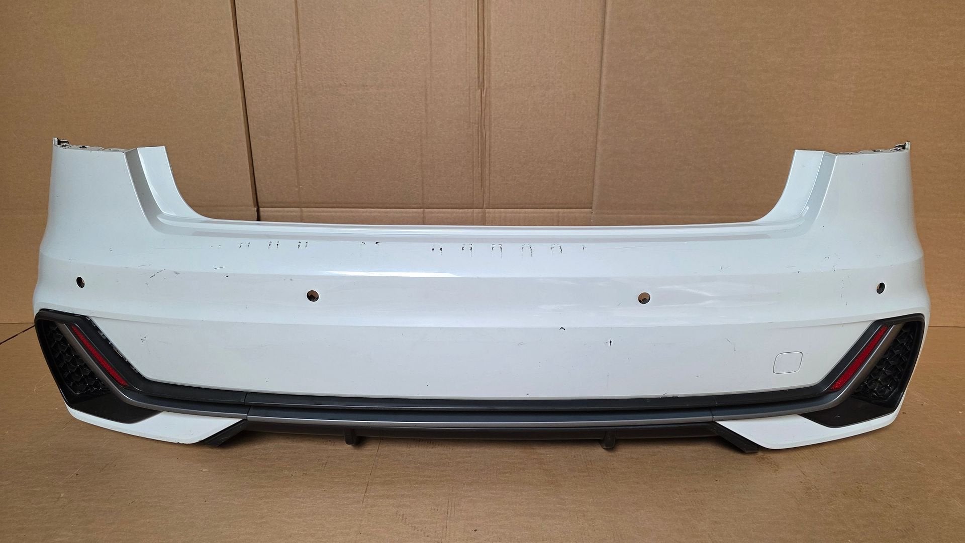 Achterbumper Audi A1 82A S-Line S9R Bumper 4xPDC SLINE, Auto-onderdelen, Gebruikt, -, Achter, Bumper