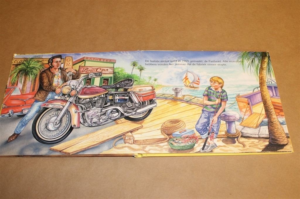Harley-Davidson — Pop-Up Boek Vol Illustraties [1998], Ophalen of Verzenden, Gelezen