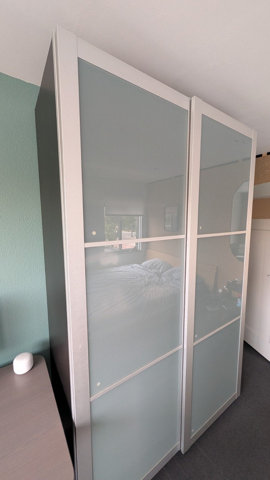 IKEA Pax Kast met Schuifdeuren (Donker Hout, Melkglas), Ophalen, 100 tot 150 cm, 200 cm of meer, Met plank(en)