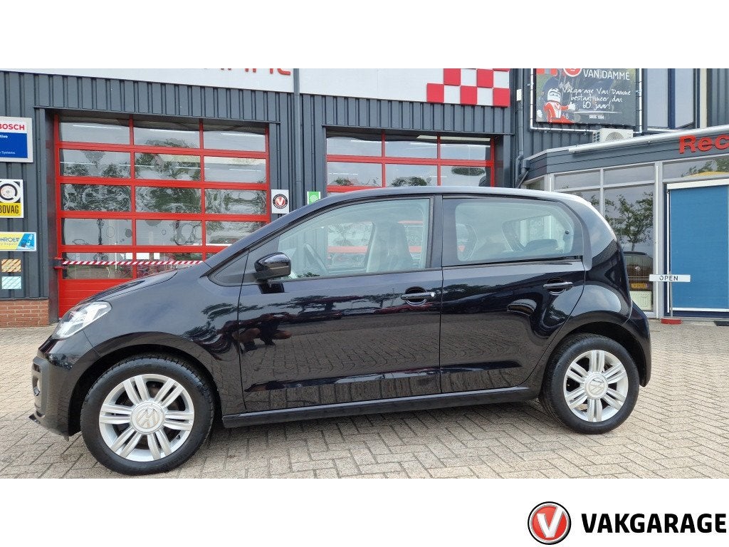 Volkswagen up! 1.0 BMT high up! (bj 2018), Auto's, Zwart, Origineel Nederlands, Handgeschakeld, Nieuw