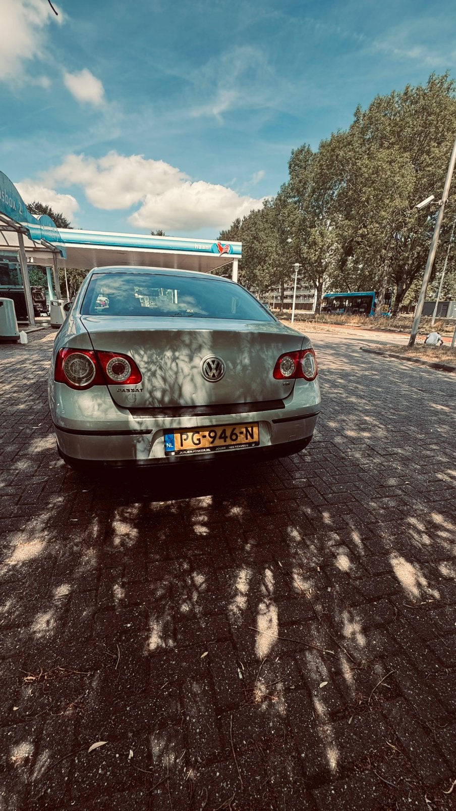 Volkswagen Passat 1.6 FSI 85KW 2006 Grijs, Auto's, 4 cilinders, Handgeschakeld, 115 pk, Sedan