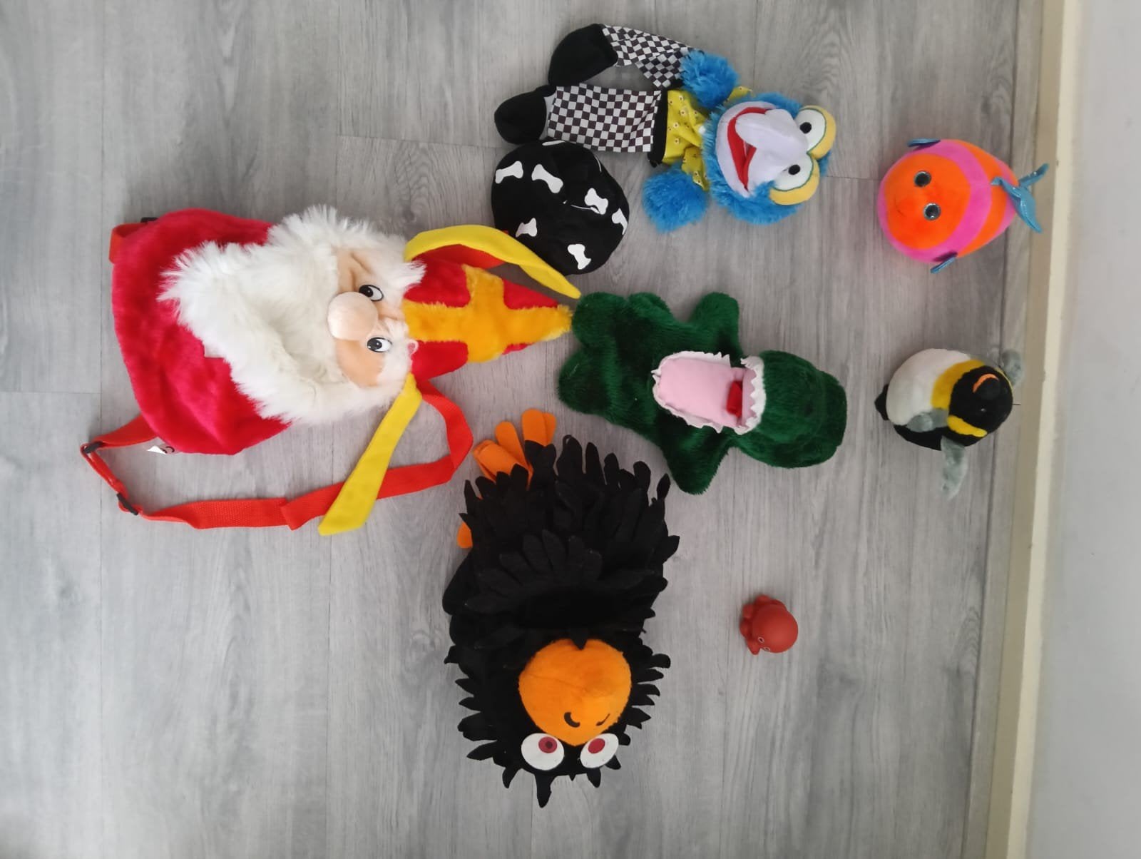 Knuffels en kleine Sinterklaas tas, Ophalen, Zo goed als nieuw
