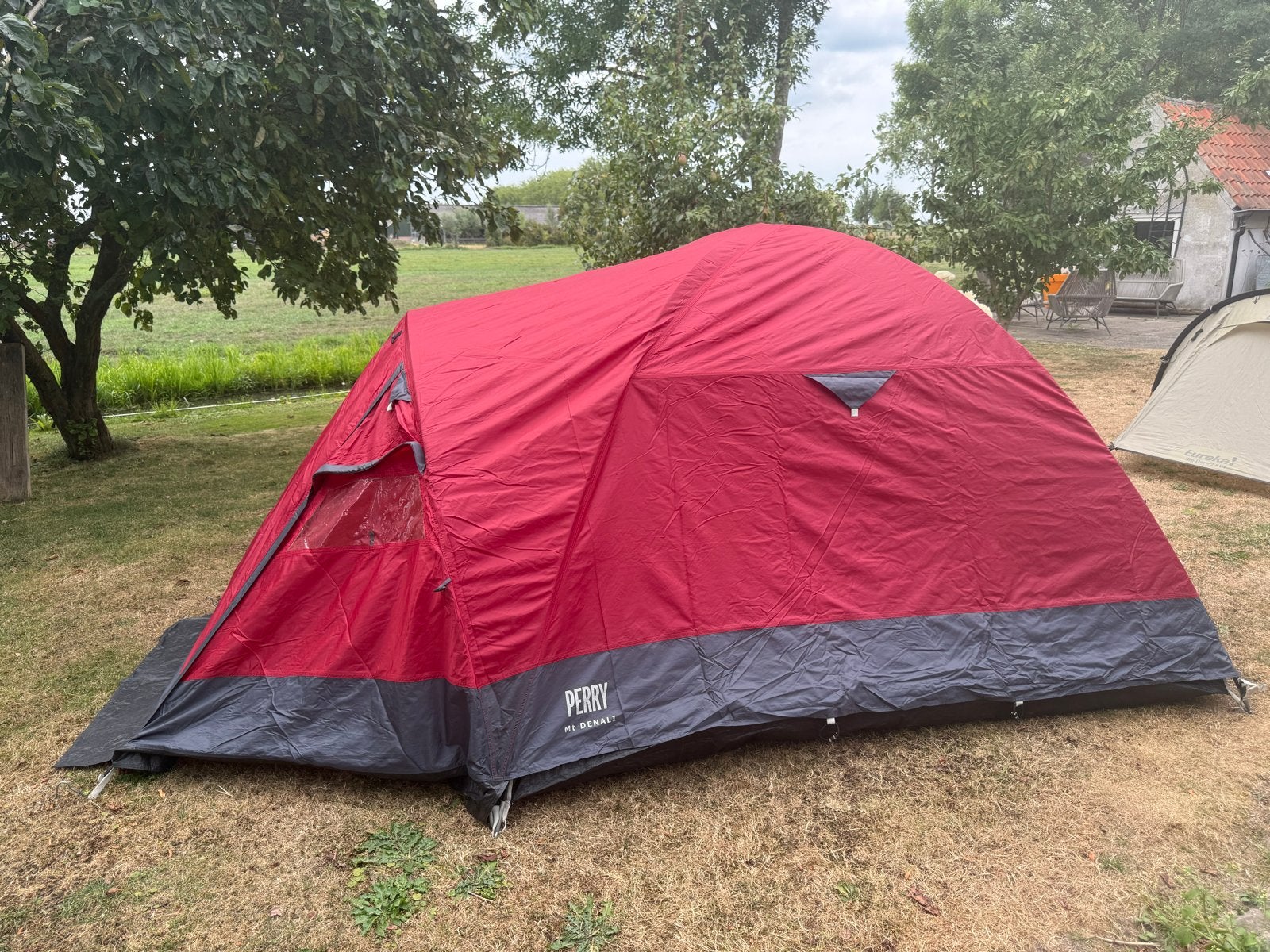 Perry Mt Denali Koepeltent - Rood/Grijs - 200x200cm, Ophalen, Gebruikt, Tot en met 4