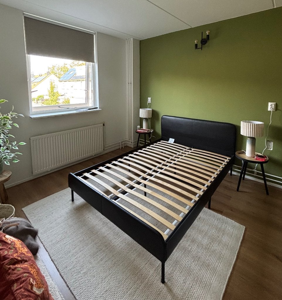 Bedframe + lattenbodem, Ophalen, Overige materialen, Zwart, 140 cm