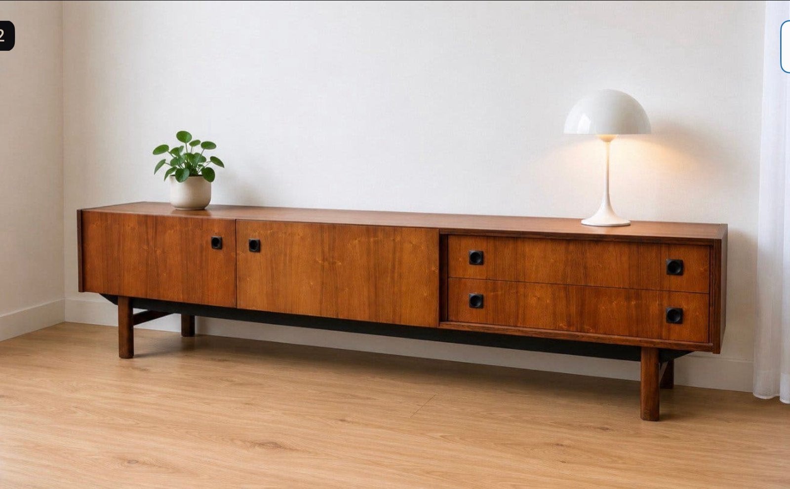 Vintage lowboard/TV-meubel, Gebruikt, Teakhout, Ophalen of Verzenden, 200 cm of meer