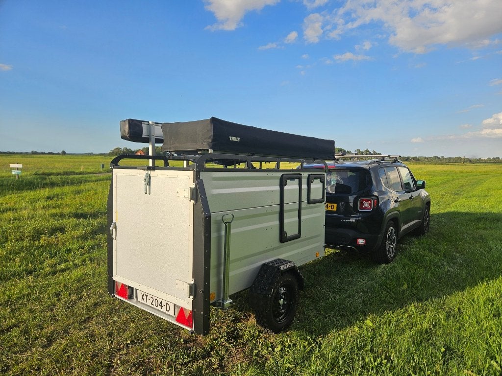 kampeerwagen / trailer, Ophalen, Zo goed als nieuw