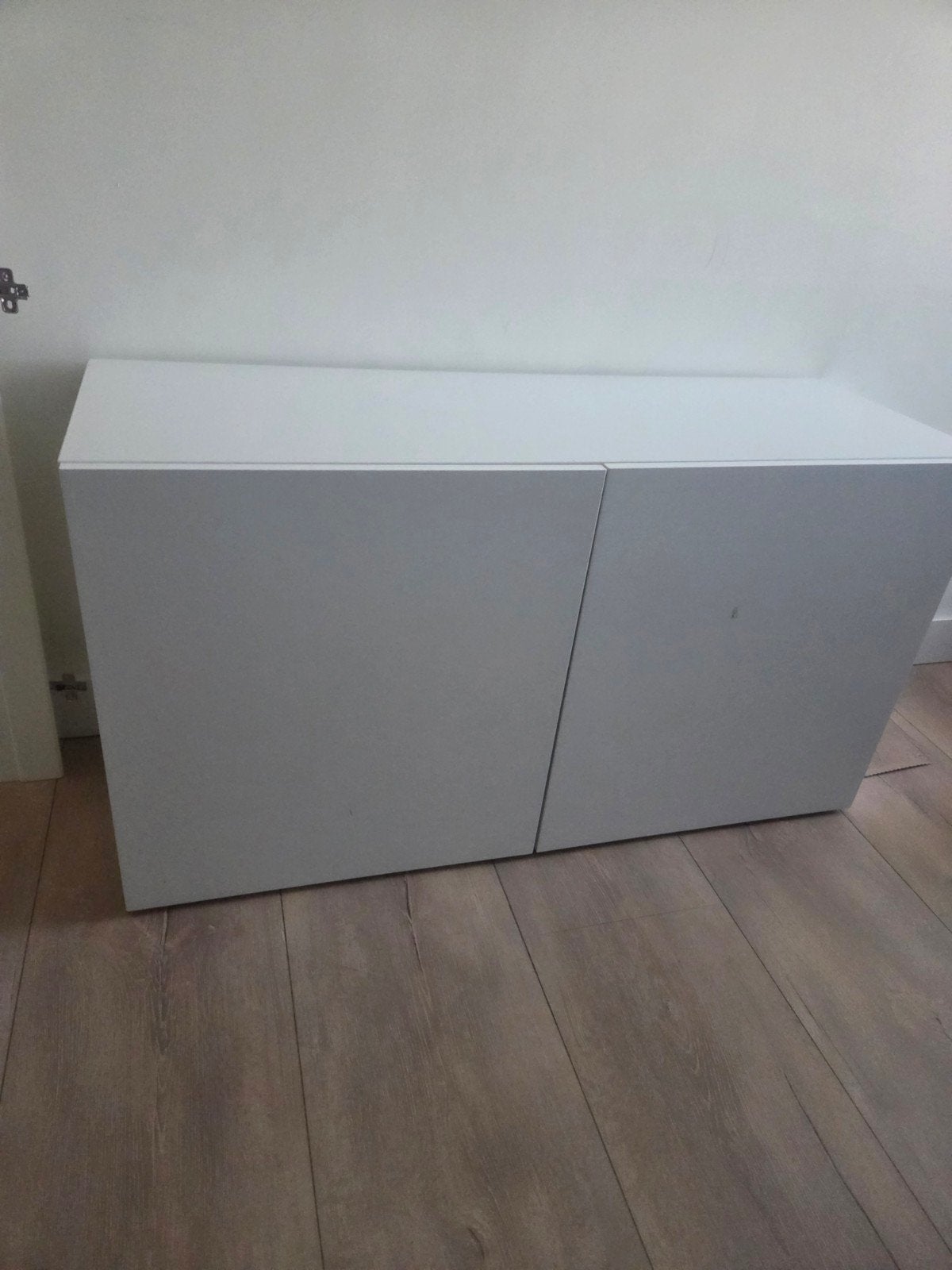 Ikea Besta kast wit met deuren. 120x42x64 cm, Huis en Inrichting, Ophalen, Zo goed als nieuw